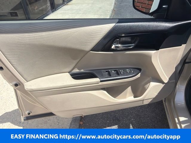 Used 2017 Honda Accord LX image 5