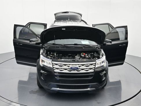 Used 2018 Ford Explorer XLT w/ Equipment Group 202A FWD image 45