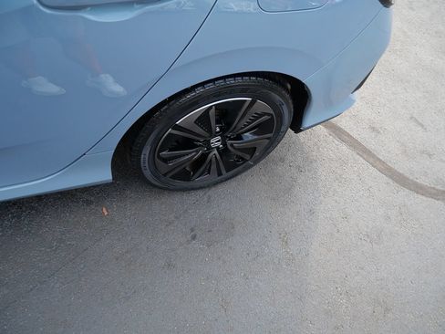 Used 2017 Honda Civic EX-L image 36