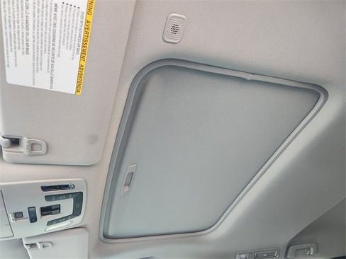 New 2026 Toyota Sienna XLE image 17