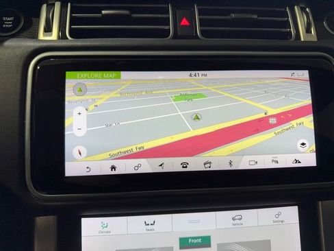 Used 2020 Land Rover Range Rover HSE image 15