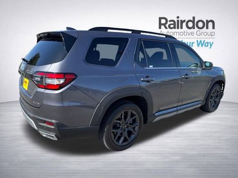 Used 2023 Honda Pilot Elite image 7
