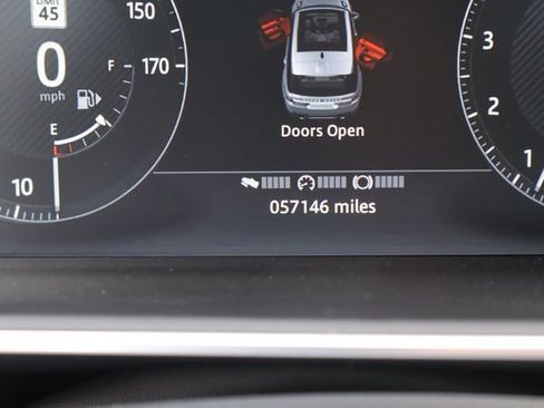 Used 2017 Land Rover Range Rover Sport image 43