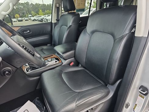Used 2022 Nissan Armada SL w/ Captain's Chairs Package AWD/4WD image 21