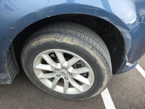 Used 2019 Ford Flex SE image 4