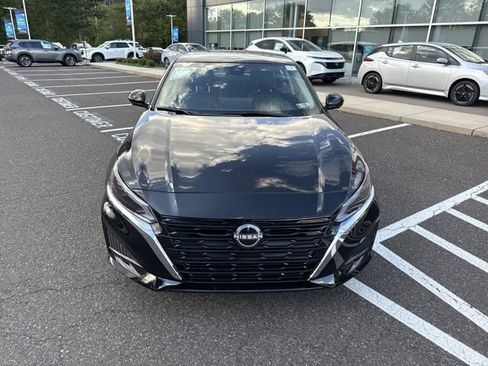 New 2025 Nissan Altima 2.5 SL image 2