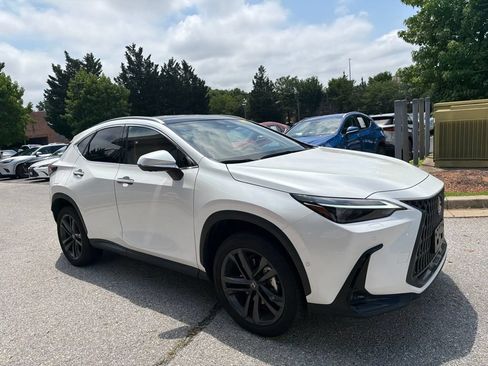 Certified 2025 Lexus NX 450h+ AWD w/ Towing Package (2000 Lbs) image 10