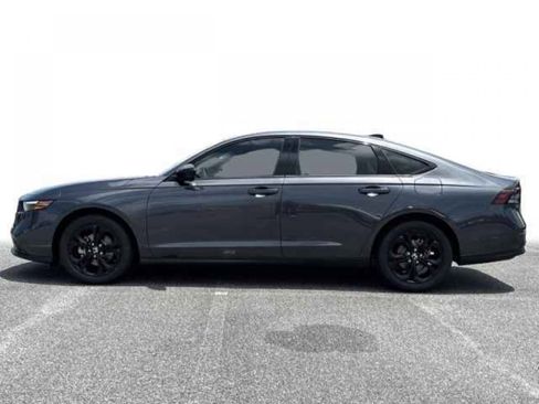 Used 2025 Honda Accord SE image 25