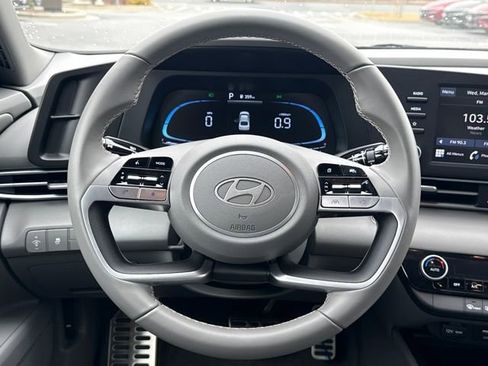 Certified 2025 Hyundai Elantra Sport image 14