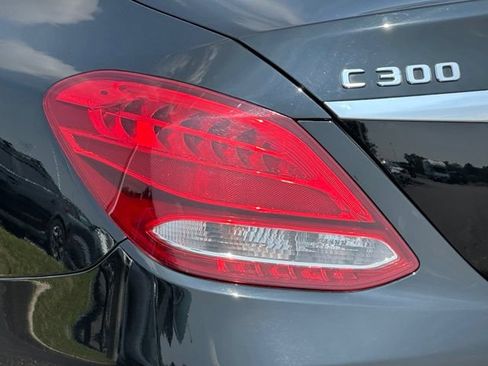 Certified 2017 Mercedes-Benz C 300 4MATIC Sedan image 11