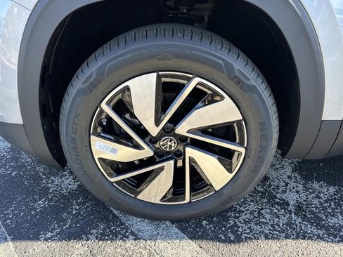 New 2026 Volkswagen Atlas SEL AWD/4WD image 10