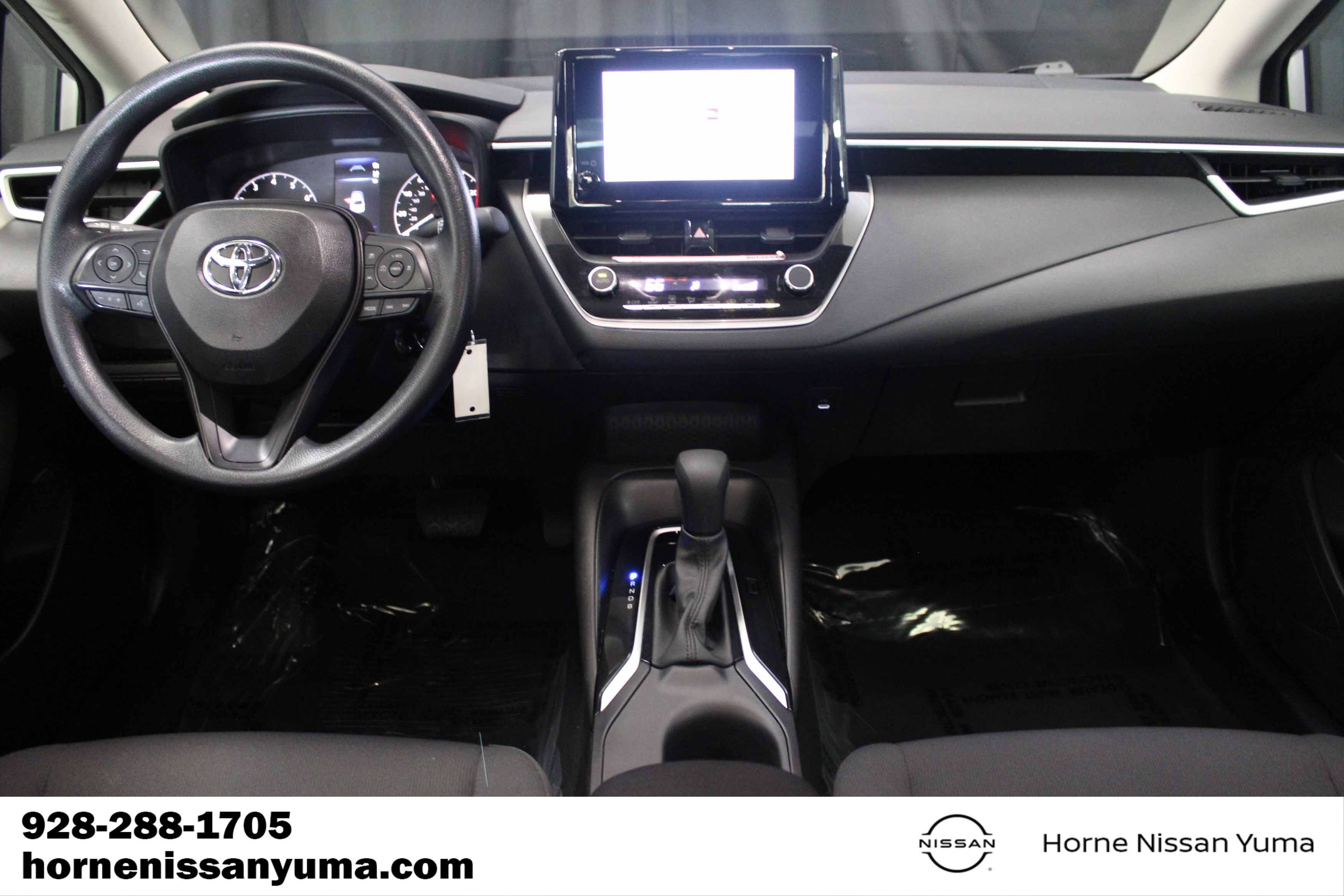 Used 2025 Toyota Corolla LE FWD image 10