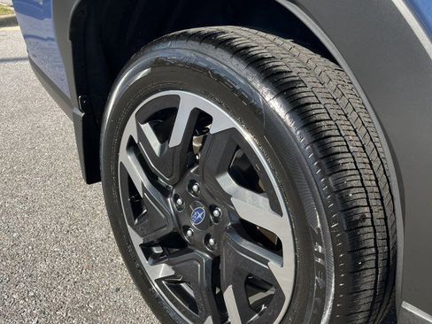 Certified 2025 Subaru Forester Limited w/ Popular Package #2 image 9