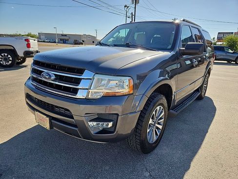 Used 2017 Ford Expedition XLT RWD image 1