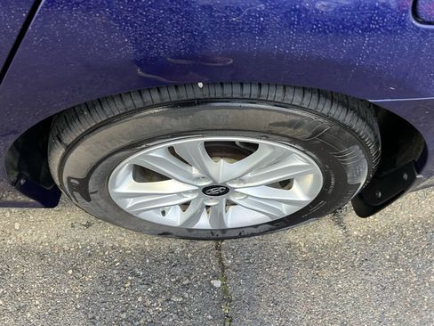 Used 2012 Hyundai Sonata GLS w/ Popular Equipment Pkg image 9