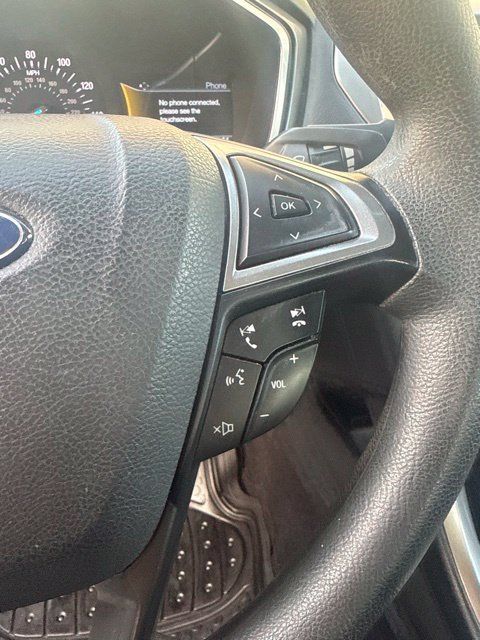 Used 2017 Ford Fusion SE w/ Fusion SE Technology Package FWD image 18