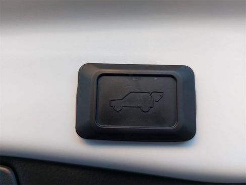 Used 2023 Toyota RAV4 XSE image 14