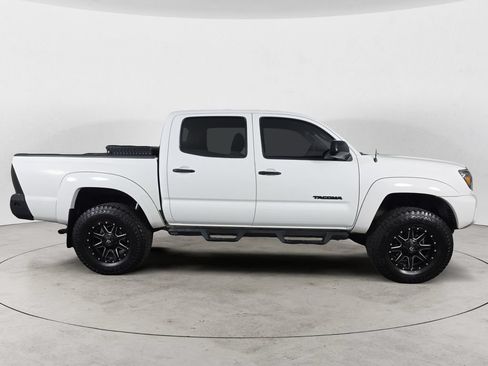 Used 2013 Toyota Tacoma PreRunner w/ SR5 Pkg RWD image 6