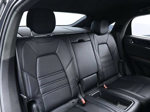 Used 2024 Porsche Cayenne Turbo GT AWD/4WD image 28