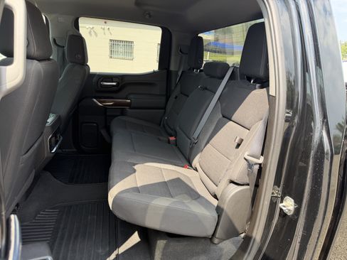 Used 2021 GMC Sierra 1500 Elevation w/ X31 Off-Road Package AWD/4WD image 11