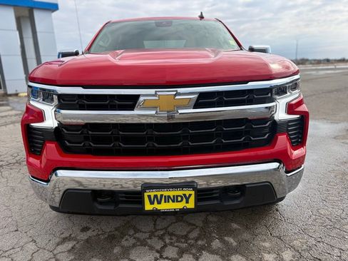 Used 2025 Chevrolet Silverado 1500 LT AWD/4WD image 2