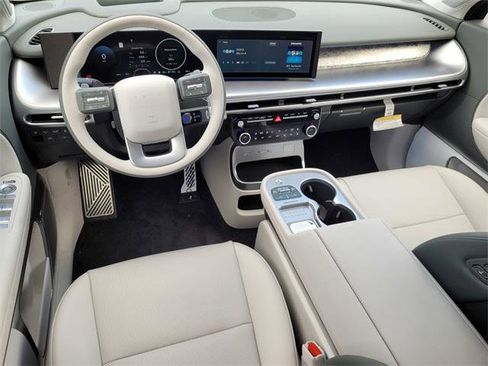 New 2026 Hyundai Ioniq 9 Calligraphy image 12