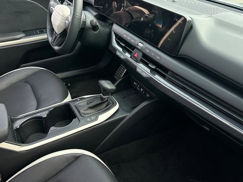 Used 2025 Kia K4 GT-Line Turbo image 15