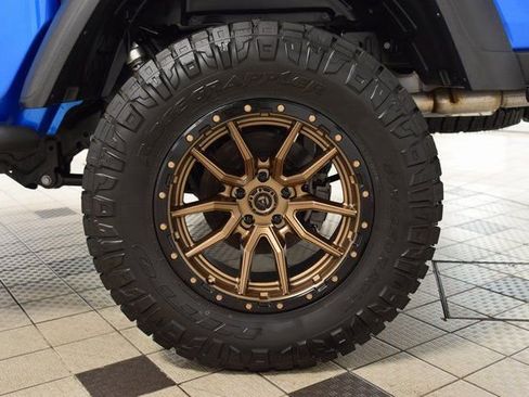 Used 2024 Jeep Gladiator Rubicon w/ Convenience Group image 21