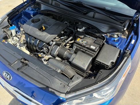 Used 2021 Kia Forte LXS FWD image 35