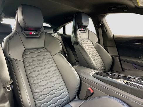 New 2025 Audi RS e-tron GT performance image 15