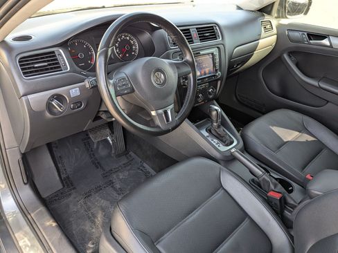 Used 2014 Volkswagen Jetta TDI FWD image 16