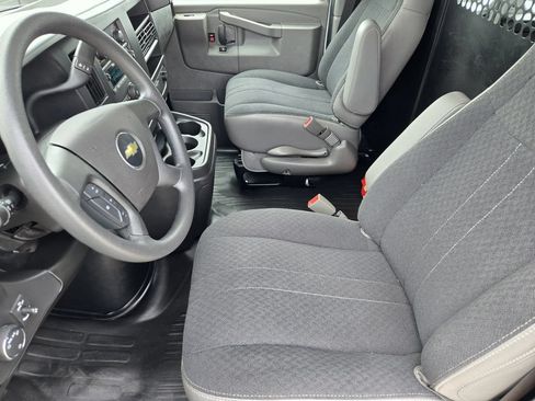Used 2025 Chevrolet Express 2500 w/ Driver Convenience Package RWD image 13