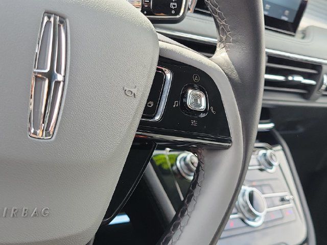 Used 2022 Lincoln Corsair FWD image 12
