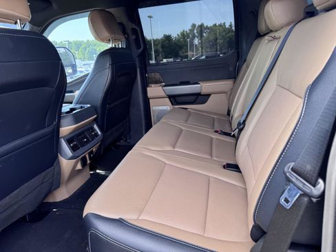 Used 2024 Ford F350 Lariat w/ Lariat Ultimate Package AWD/4WD image 9