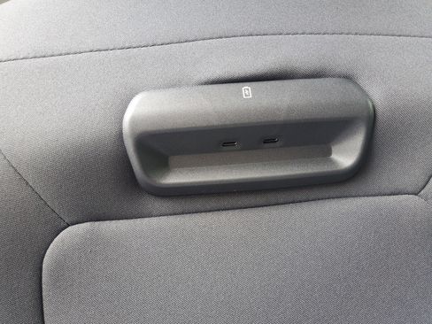 New 2025 Ford Expedition Active AWD/4WD image 42