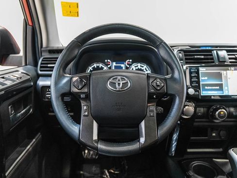 Used 2022 Toyota 4Runner TRD Off-Road Premium AWD/4WD image 18