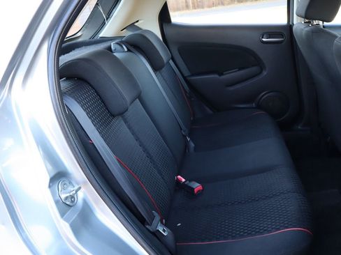 Used 2012 MAZDA MAZDA2 Touring image 24