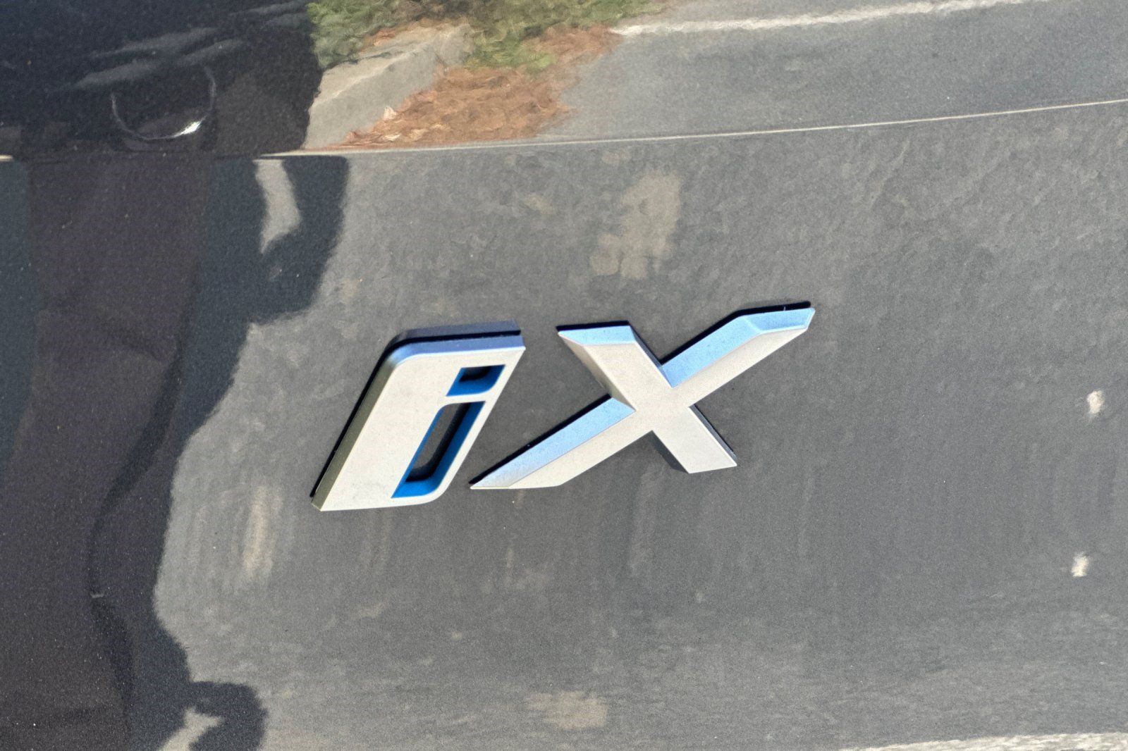 Certified 2024 BMW iX xDrive50 w/ Premium Package AWD/4WD image 40