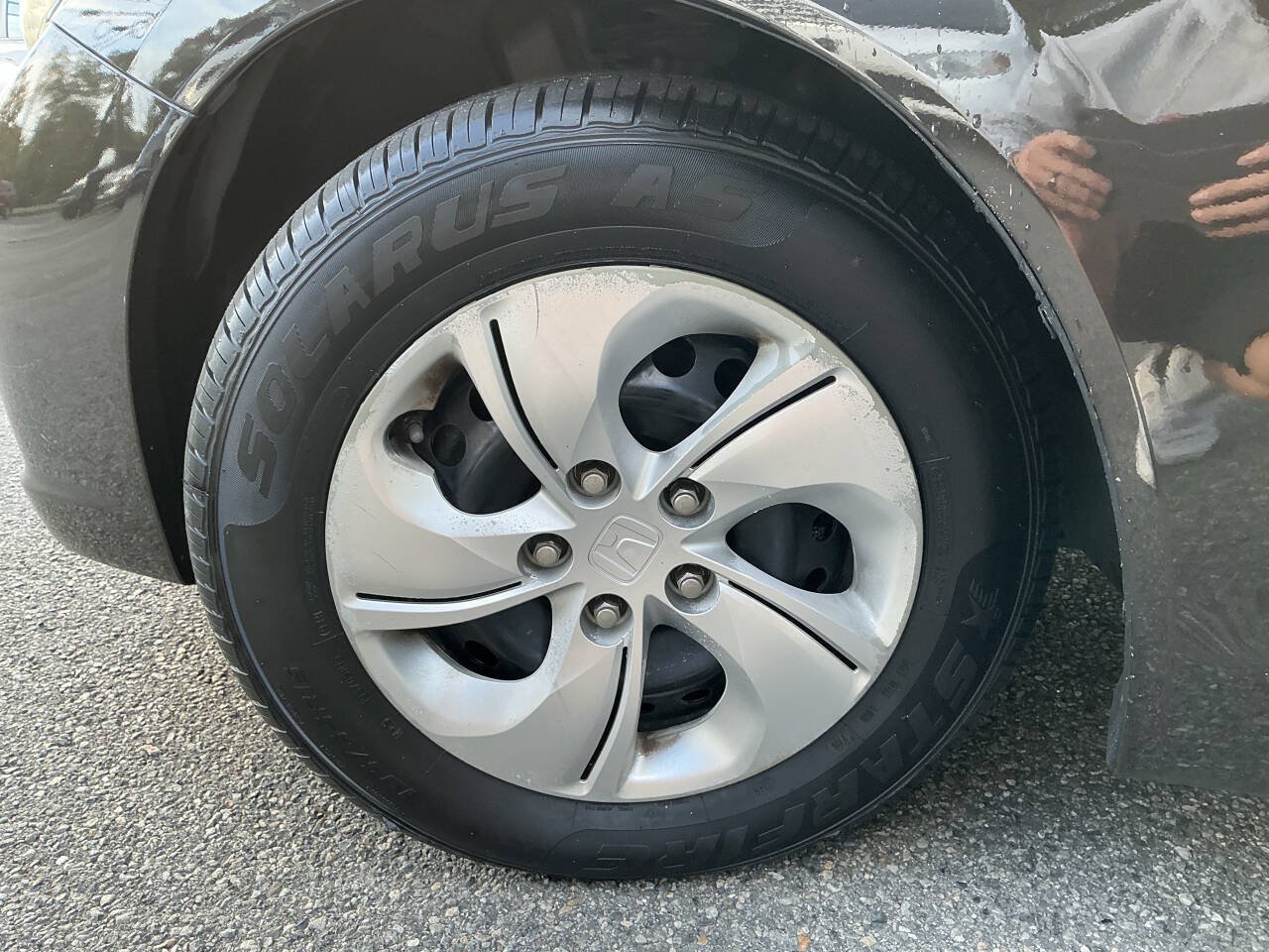Used 2013 Honda Civic LX image 9
