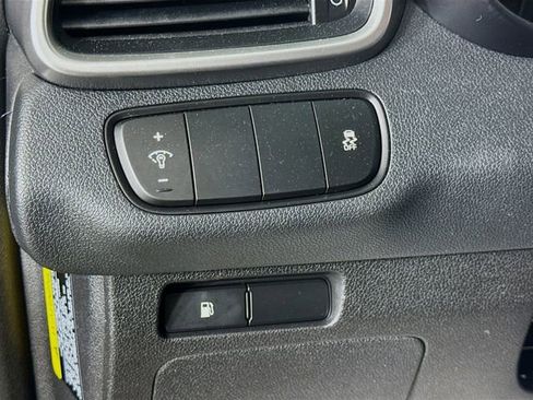 Used 2016 Kia Sorento LX w/ LX Convenience Package image 10