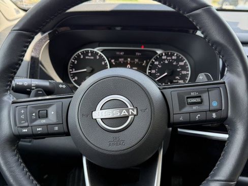 Used 2024 Nissan Pathfinder SL w/ SL Premium Package image 12