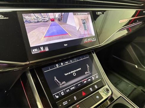 Used 2021 Audi Q8 Premium Plus image 23