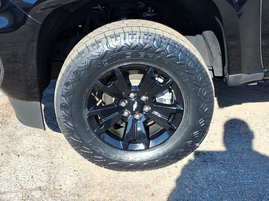 Used 2021 Chevrolet Colorado Z71 w/ Z71 Midnight Edition AWD/4WD image 8