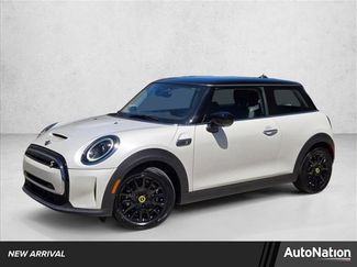 Certified 2024 MINI Cooper SE video 1