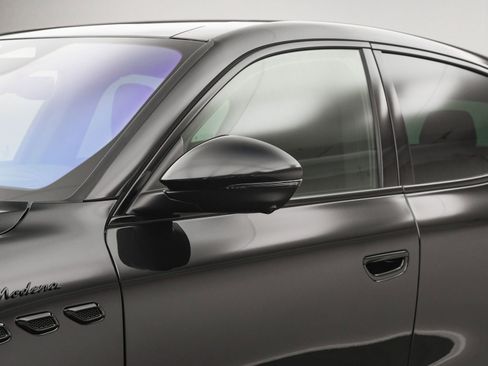 New 2025 Maserati Grecale Modena image 11