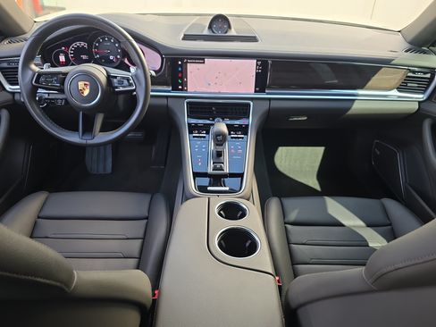 Certified 2023 Porsche Panamera image 16
