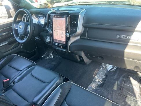 Used 2025 RAM 1500 Laramie AWD/4WD image 36