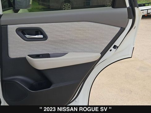 Used 2023 Nissan Rogue SV FWD image 27