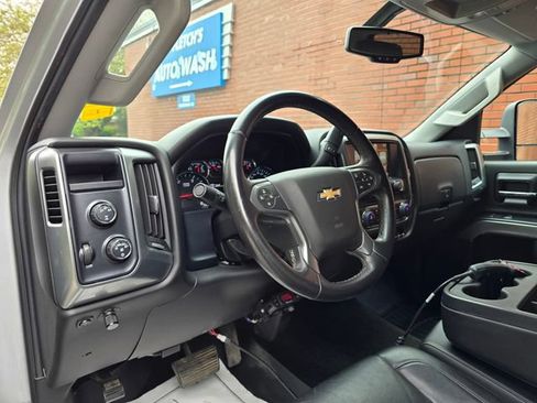 Used 2015 Chevrolet Silverado 2500 LT w/ LT Convenience Package AWD/4WD image 15