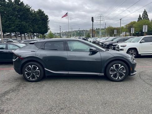 Certified 2024 Kia EV6 Light AWD/4WD image 6